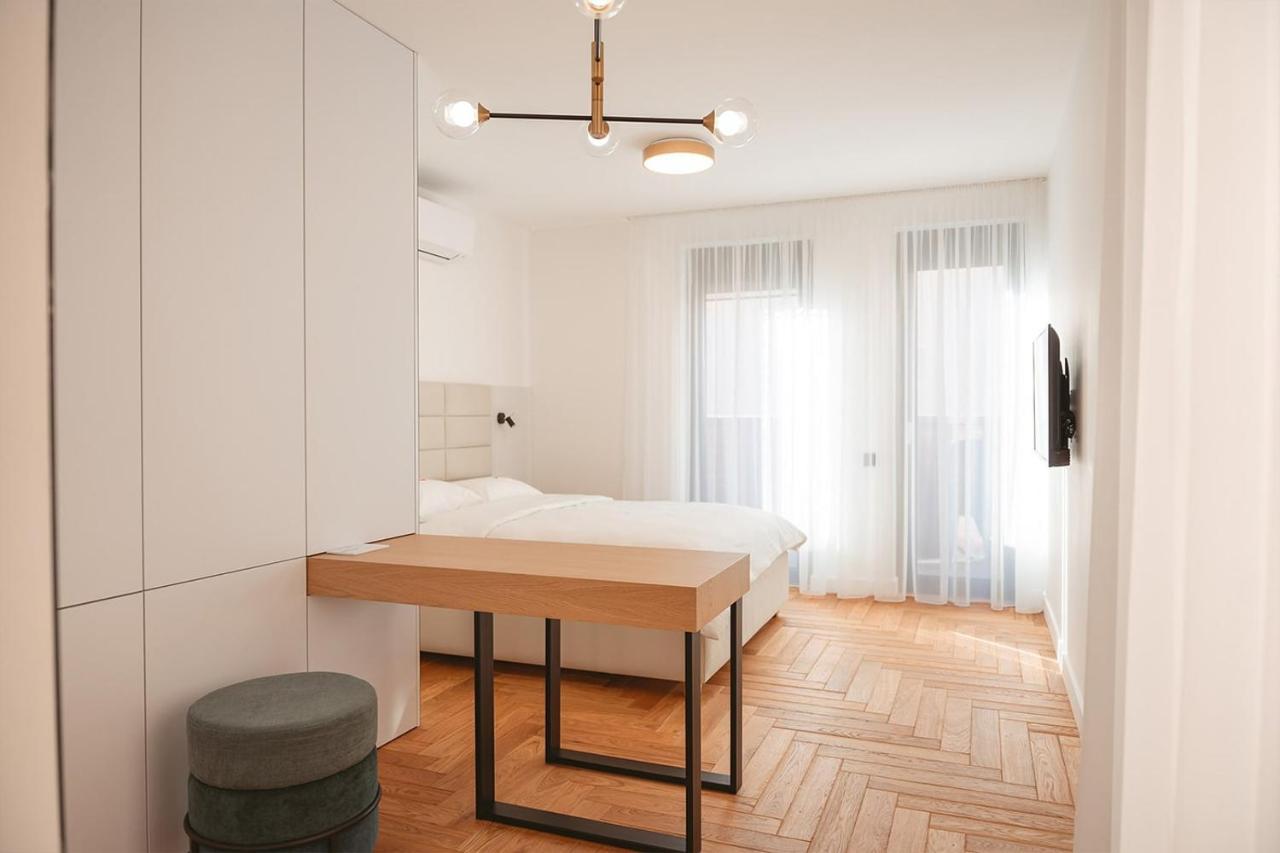 26Bricks Luxury Suites 오라데아 외부 사진