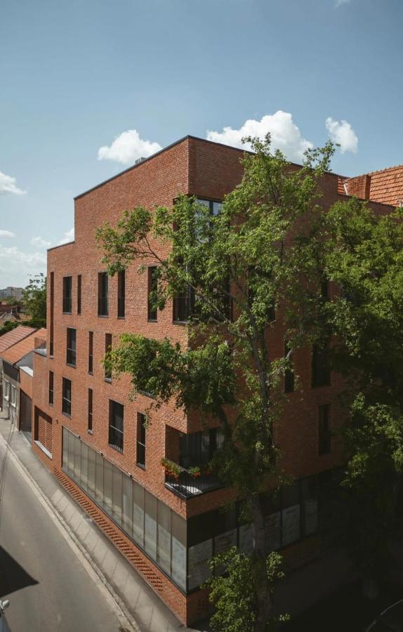 26Bricks Luxury Suites 오라데아 외부 사진